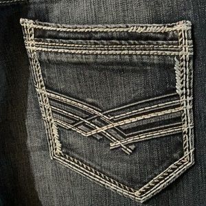 Buckle Jake Blue Jeans size 32x32